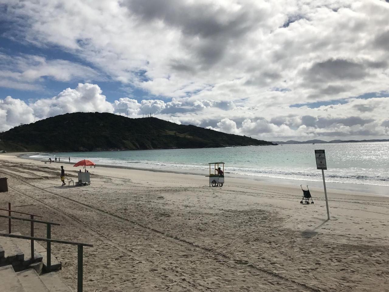Cobertura Duplex Na Prainha Com Churrasqueira Arraial do Cabo Esterno foto